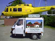 ape 50   (ital. > kleine Biene)  vergleich mit Hubschrauber  
am 29.06.2010 in Varel (Hafen)