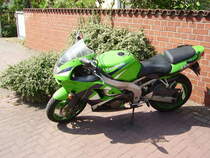 Eine Kawasaki Sportmaschiene in Maintal am 24.04.07