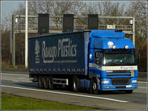 Daf CF Sattelzug aufgenommen auf der Autobahn nahe Hulst am 11.03.2011.