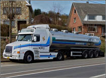 VOLVO NH 12 abgestellt am Straenrand in Stavelot am 20.03.2011.