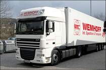 DAF XF105.460SSC  SuperSpaceCab  der Spedition WEMHOFF TRANSPORT GmbH aus Langenberg. Aufgenommen am 06.04.2008 in Altena(Westf).