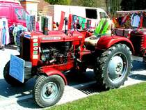 NUFFIELD 342 hat sich zur Oldtimerparade in St.Martin/Innkr. gesellt; 080330