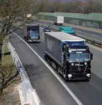 29.03.2011:  Mercedes Actros 1844 - hier ein MP 3 Megaspace auf dem Weg in die s�dliche Republik...