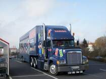 Der HARIBO-Showtruck auf dem Parkplatz eines Supermarktes in Bergen/Rgen am 11.04.2008
