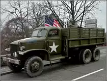 Dieser GMC  Jimmy  2,5to 6x6 war ein Teilnehmer der 22. Winter Rally belgischer Milit�rfahrzeuge, aufgenommen in Wiltz am 05.02.2011.