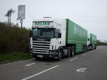 Ein finnischer SCANIA-LKW im Fhrhafen Sassnitz-Mukran am 11.04.2008