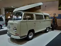 Der VW T2 (Bj 1968, 1584ccm, 47 Ps)  war von der Ausstattung schon komfortabeler als das Vorg�ngermodell. Techno Classica 02.04.2011
