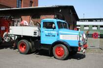 Am 09. und 10.04.2011 fand in Chemnitz-Hilbersdorf das 9.Feldbahn- und Alttraktorentreffen statt.Auch diese S4000 Zugmaschine gehrte mit zu Ausstellung.10.04.2010.