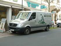 MB Sprinter von  FUSSBODENBAUER  abgestellt in Fulda, Bahnhofstrasse im April 2011