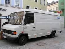 MB-507D transportiert die Waren von einer Marktveranstaltung zur Nchsten;110405