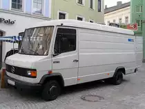 MB-507D transportiert die Waren von einer Marktveranstaltung zur N�chsten;110405