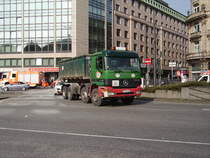 Ein Mercedes Benz Actros am 25.03.11 in Frankfurt am Main 