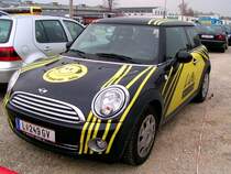 MINI, eines O-Privatradiosenders am Parkplatz vor dem Fussballstadion in Ried i.I.; 080412