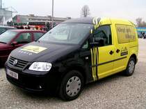 VW-Caddy-Life, eines Obersterreichischen Privatradiosenders am Parkplatz vor dem FILL-Metallbaustadion, anlsslich des O-Derby in Ried i.I.; 080412