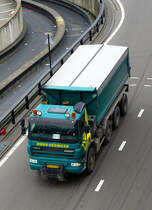 Ginaf X4445TS der Firma Dura Vermeer. Schiphol Lufthafen Amsterdam am 13-03-2011.