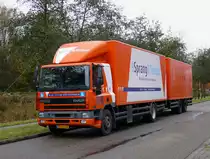 DAF 75 CF290 der Firma Sprang & Tempo. Leiden, Niederlande  07-11-2010