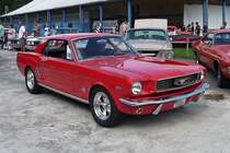 Ein Ford Mustang der ersten Generation, gebaut 1966, auf der US-Car-Show in Grefrath im August 2010.