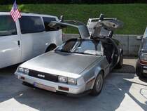 Ein DeLorean DMC-12 auf der US-Car-Show in Grefrath im August 2010. Nur etwa 9000 Stck wurden in den Jahren 1981-1982 gebaut.