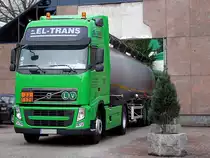 VOLVO FH420 hat lt. Gefahrentafen eine Ethanolh�ltige Ladung zugestellt;110401