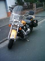 Typisch fr diese Maschinen,der Windschutz!