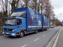 ATEGO-824 macht sich nach Zustellung von Dmmstoffen wieder auf den Rckweg;110401