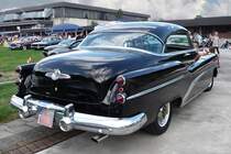 Rckansicht des Buick Super Serie 50 Hardtop Coupe der dritten Baureihe, gebaut ca. 1951, auf der US-Car-Show in Grefrath im August 2010.