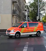 Mercedes PKW als Notarzt in der Kopernikussstra�e, am 23.04.2011.