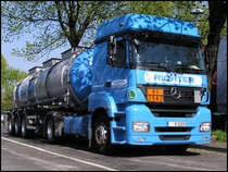 20.04.2011: Eisenchloridlsung hat er im Kessel - seine Ruhezeit hlt der Mercedes AXOR (ohne Typenbez.)an der Sauerlandlinie ein..die PS-Leistung der Maschine bleibt fr mich wohl ein Geheimnis...