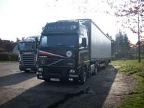 Ein sterreichischer VOLVO-LKW in Bergen/Rgen am 13.04.2008.