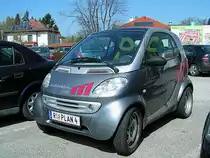 SMART for two pa�t in die kleinste Parkl�cke;110408