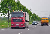 MB Axor  Weth Transport  auf einer Landstrae bei Rheinbach - 06.05.2011