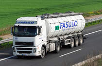 Volvo FH12 480  Fasulo  auf der A61 bei Miel - 28.04.2011