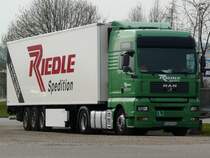 MAN TGA 18.430 mit Khlauflieger  Riedle , Wrnitz 26.03.2011