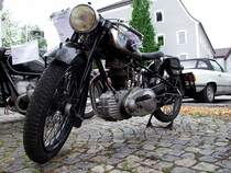 NSU-250, Baujahr1936 bei einem Oldtimertreffen;110515