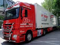 ACTROS von Hauser-Truks mit Werbeauflieger;110513