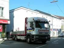 IVECO, fhrt rckwrts in die Rieder-Eislaufgasse, ;110409