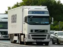 Volvo FH 440 mit Schubbodenauflieger von  Schedler  in N�rnberg, 31.05.2011