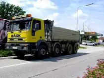 IVECO Cursor am Weg zu einer Baustelle;110610