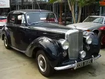 Bentley Mark V. 1939 - 1941. Der 6-Zylinderreihenmotor hatte einen Hubraum von 4.257 cm�. D�sseldorfer Meilenwerk 11.06. 2011.