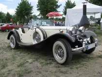 Cabriolet Jaguar  Duke  aus der Bundeshauptstadt Berlin, Oldtimer-Show in Paaren/Glien am 12.06.2011