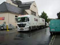 Ein Mercedes Benz Actros in Oberursel am 20.06.11