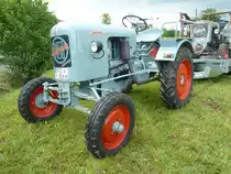 Eicher ED 1 E hat mit einem Verwandten im Schlepp die Oldtimerausstellung von Uttrichshausen besucht, Juni 2011