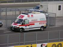 Krankenwagen auf dem Hungaroring. Aufnahme: 12H series @ Hungaroring, Mai 2011
