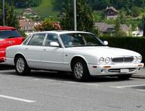 Weisser Jaguar in Spiez am 01.07.2011