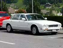 Weisser Jaguar in Spiez am 01.07.2011