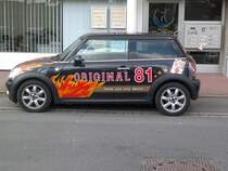 New Mini mit Werbung am 09.06.2011 in Lehrte.