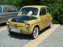 Fiat 500 ist Gast bei der Ausstellung der  Alten Zylinder  in Hilders, Juni 2011