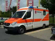 MB Sprinter des Malteser Hilfsdienstes war bei der Ausstellung der  Alten Zylinder  in Hilders eingesetzt, Juni 2011