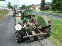 Auch die 11er Deutz, hier eine Rckansicht, waren bei der Ausstellung der  Alten Zylinder  in Hilders vertreten, Juni 2011