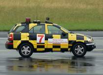 Vorfeldaufsicht  7 , EDDL-DUS, Dsseldorf, 20.06.2011, Germany 

